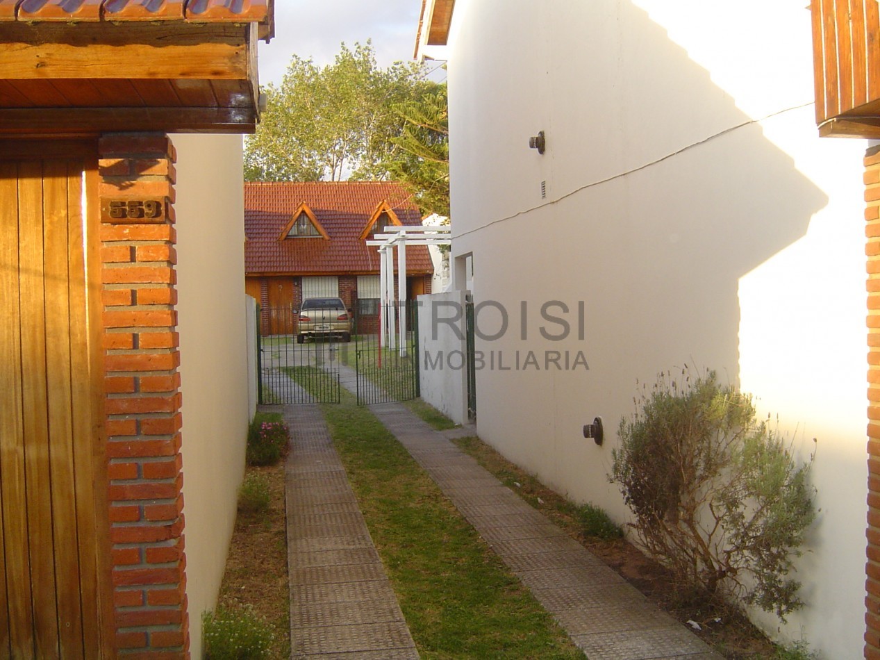 A14 - Duplex - Calle 35 N°559 E/ 5 Y 6 - UF 4 - Santa Teresita