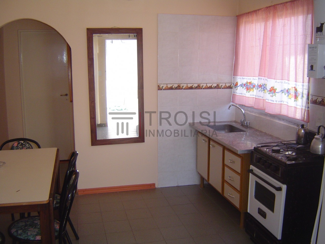 V1 - Chalet 3 ambientes + Depto 2 ambientes - Calle 2 e/ 45 y 46