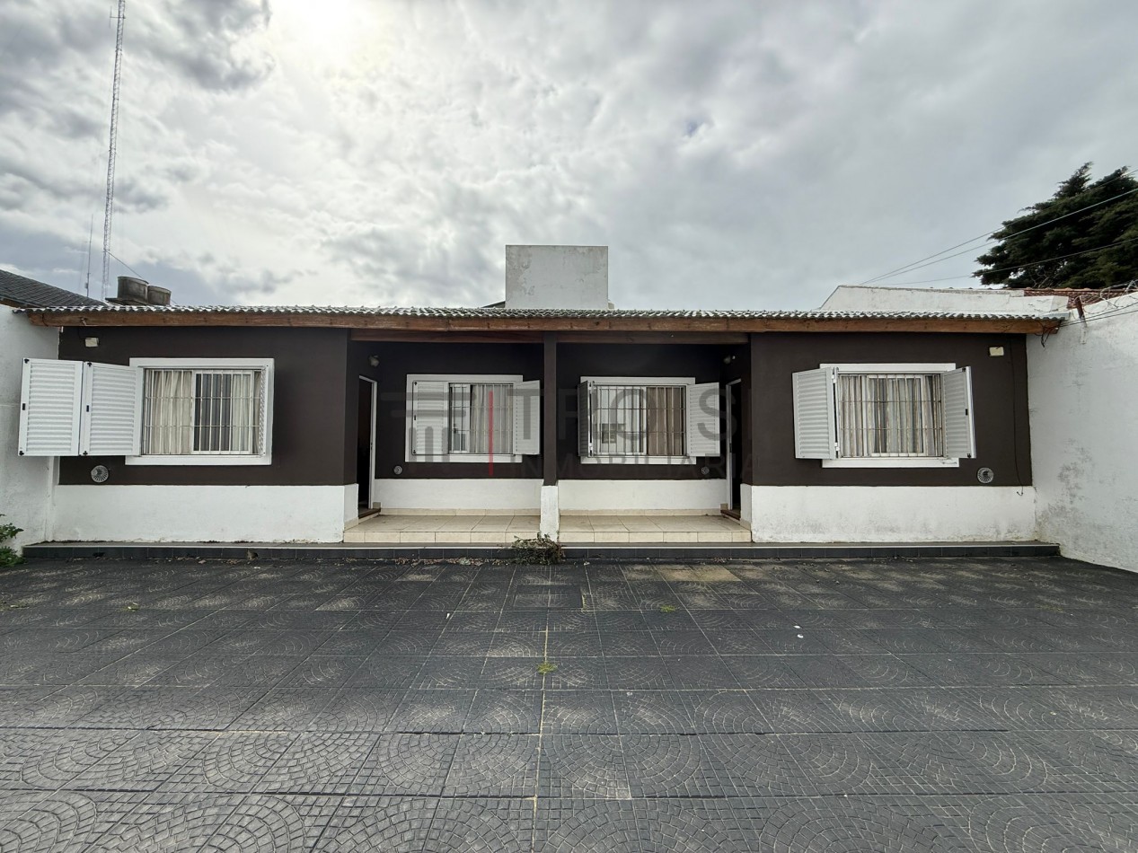 643 - Chalet de 3 ambientes - Calle 64 e/1 y 2