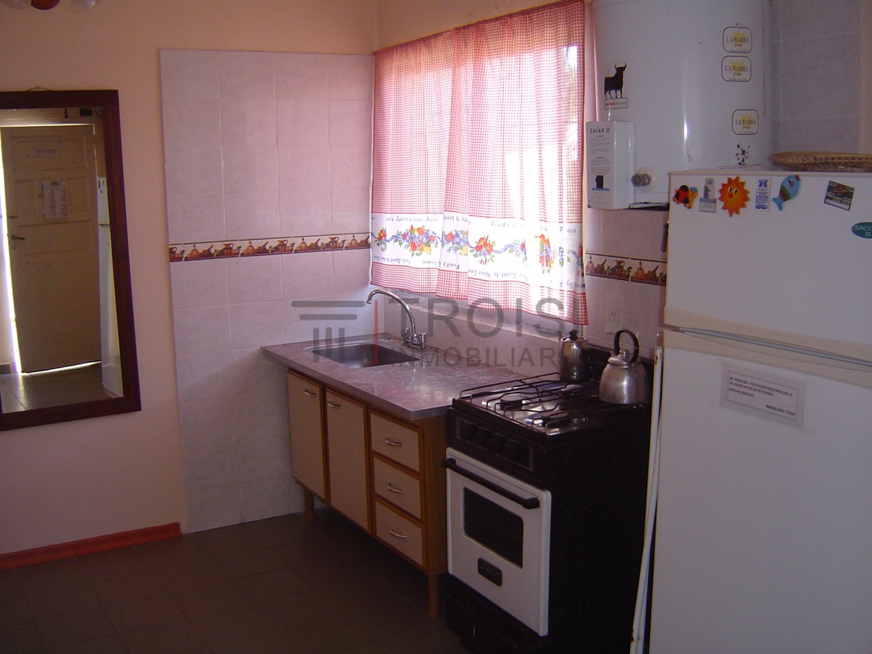 V1 - Chalet 3 ambientes + Depto 2 ambientes - Calle 2 e/ 45 y 46