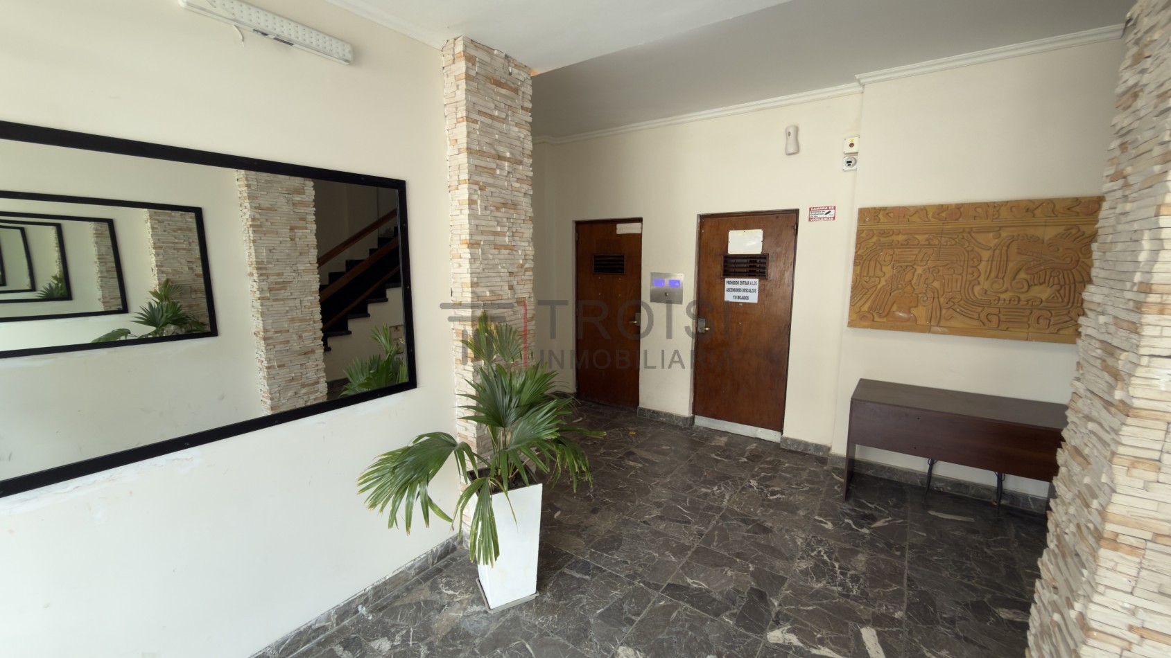 V23 - Depto. 2 ambientes con vista lateral al mar - Calle 33 esq. 2