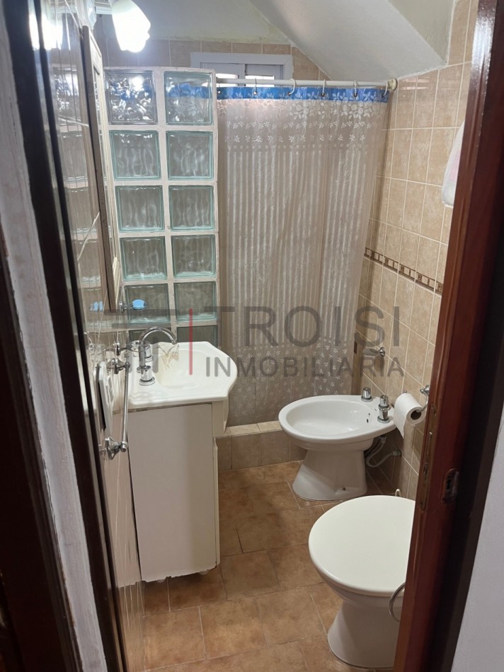V5 - Chalet 4 ambientes - Calle 6 e/47 y 48