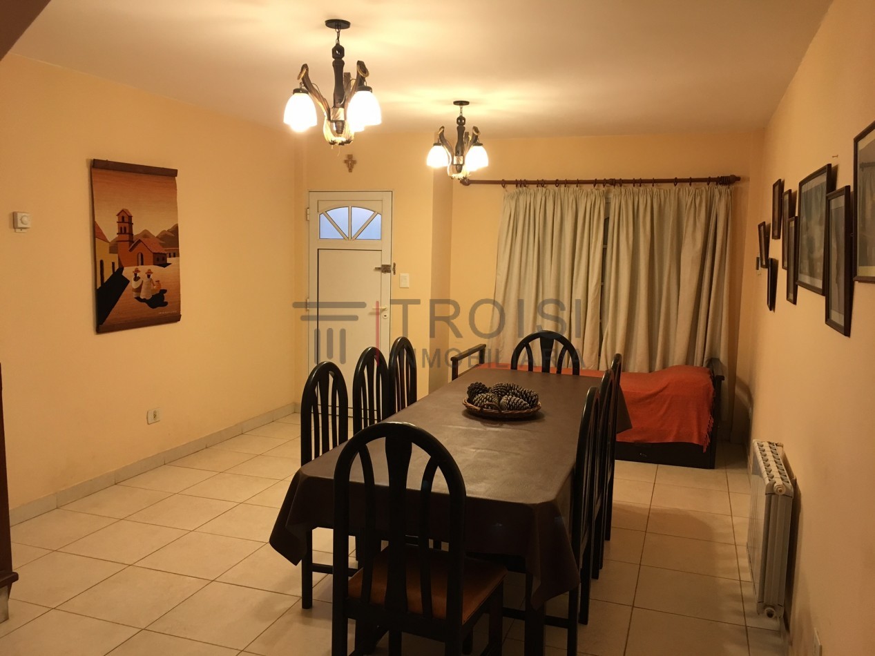 Duplex 4 ambientes - Calle Mendoza, Barrio Parque Golf - Mendoza 