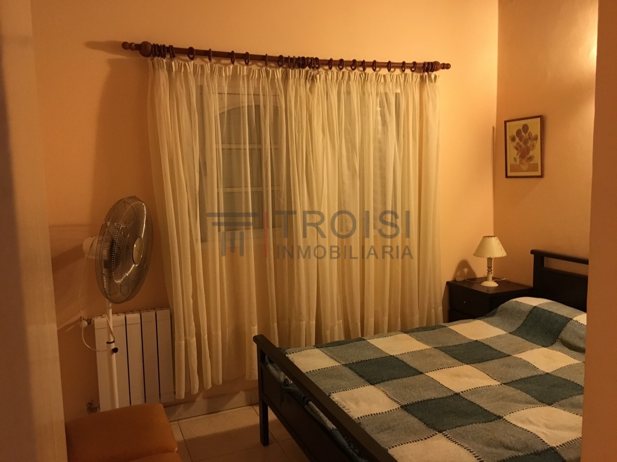 Duplex 4 ambientes - Calle Mendoza, Barrio Parque Golf - Mendoza 