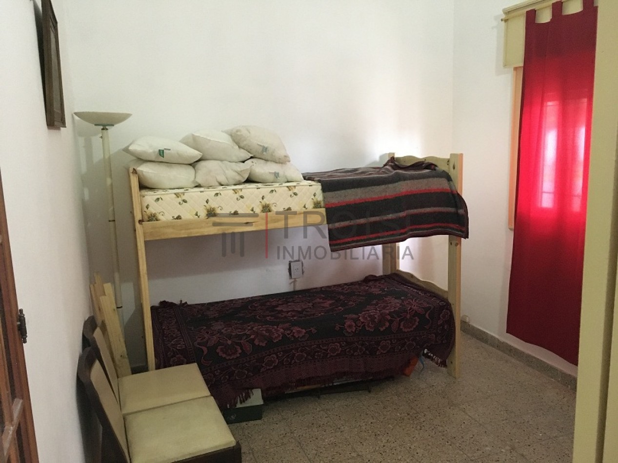 Monoambiente + Chalet 3 ambientes - Calle 30 e/ 5 y 6 - V37