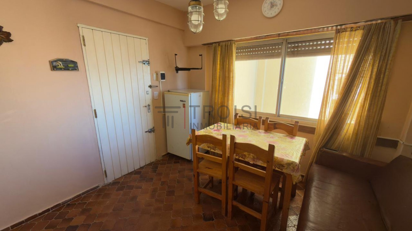 V22 - Departamento 2 ambientes - Calle 2 esq. 38