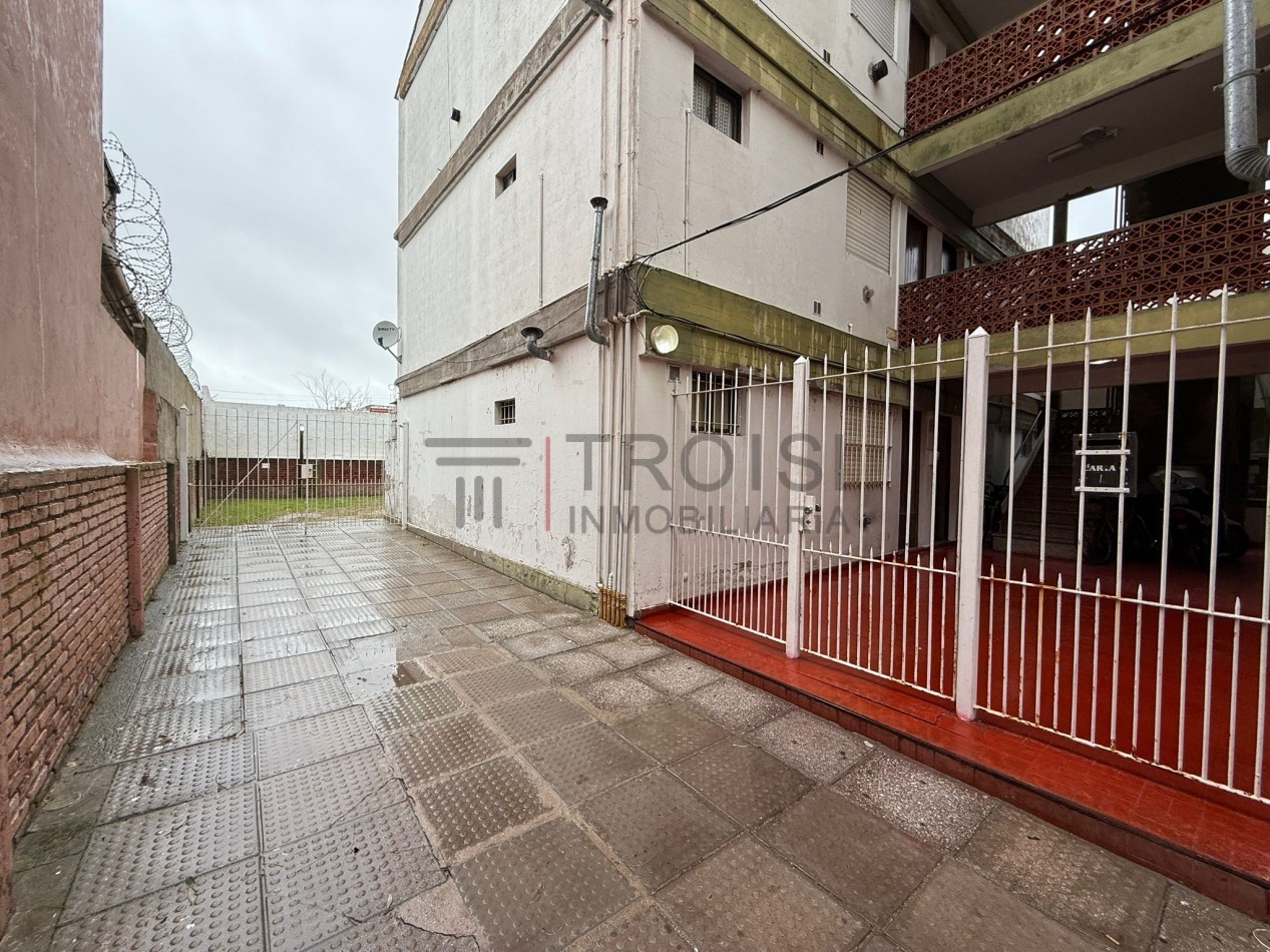 V39 - Depto. 2 ambientes - Calle 5 e/35 y 36