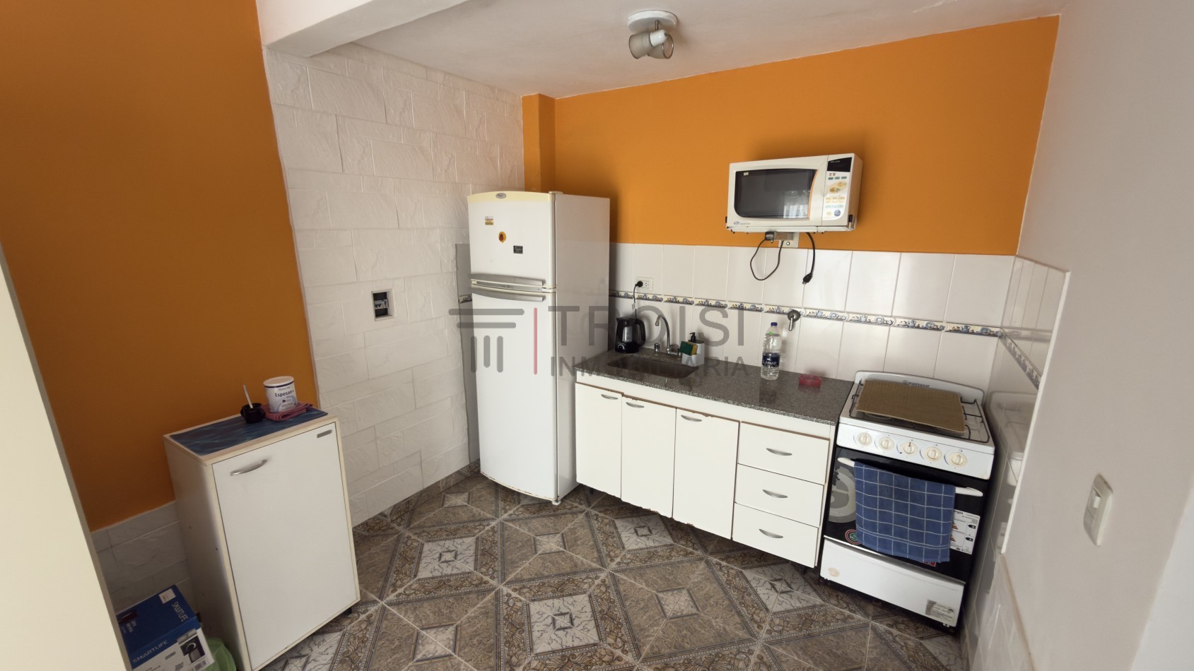 V17 - Duplex - Calle 49 N°562 e/ 5 y 6