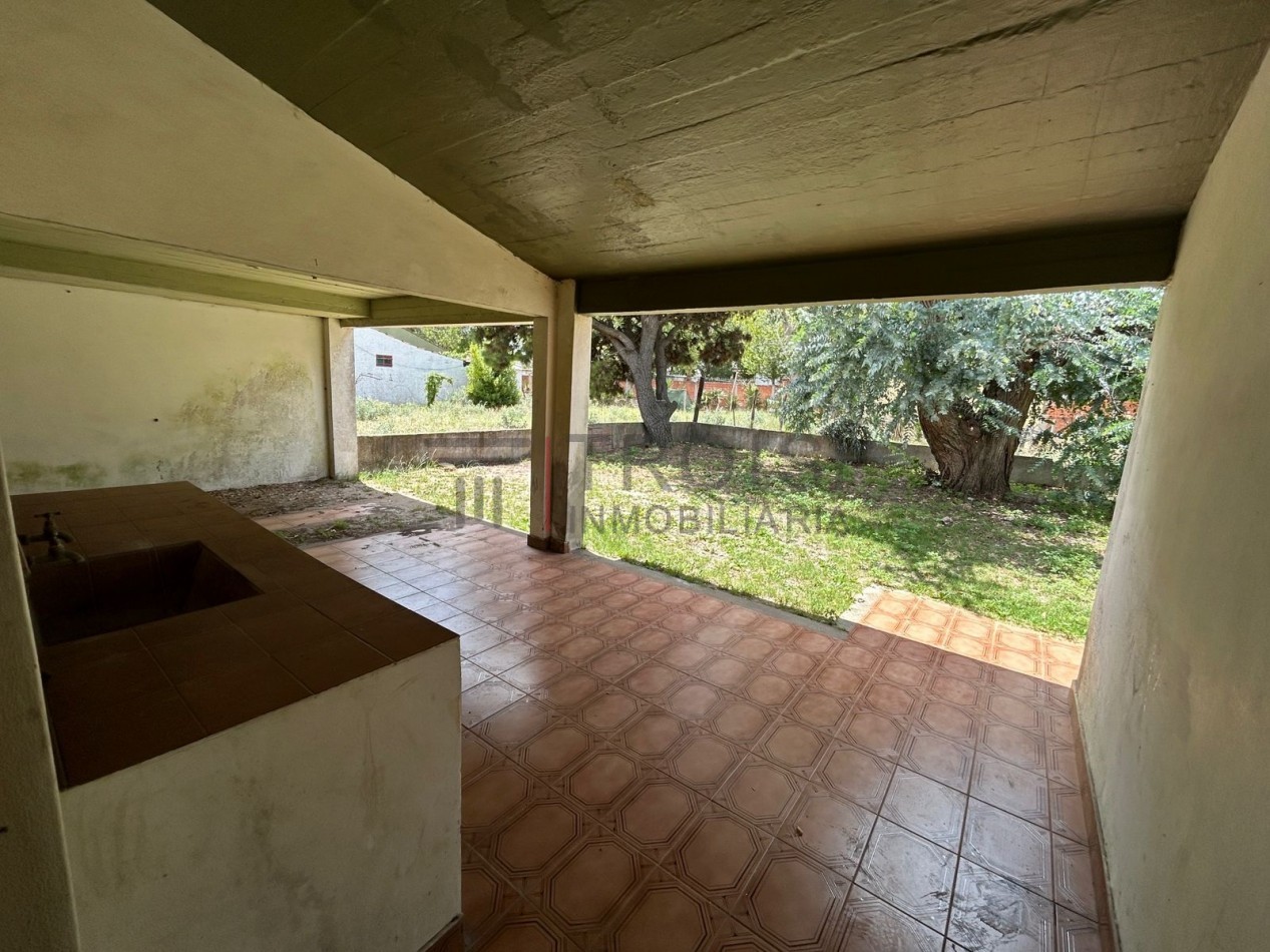 V21 - Chalet 3 ambientes + Depto. 2 ambientes - Calle 7 e/52 y 53