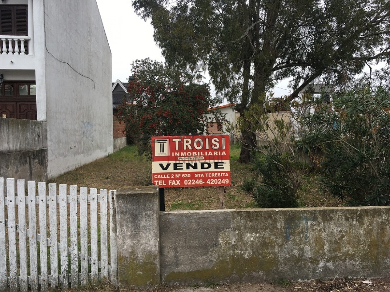 2 Chalets de 2 ambientes - Calle 28 e/5 y 6 - V44