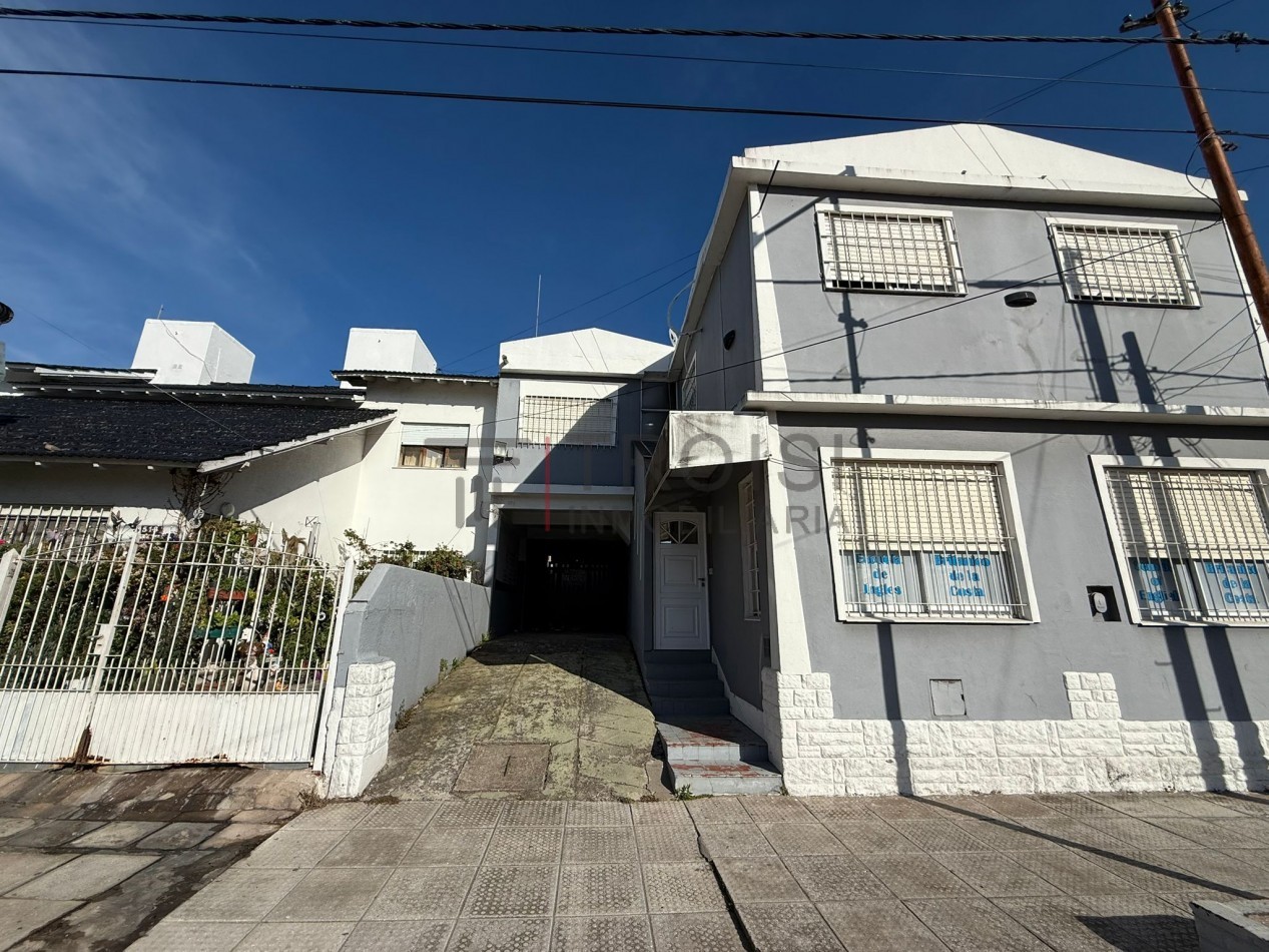 V64 - Depto. 3 ambientes - Calle 33 e/5 y 6