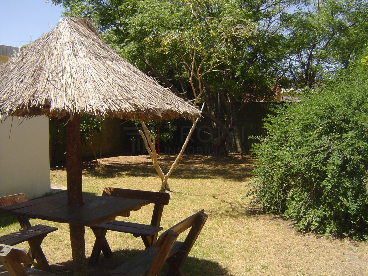 V1 - Chalet 3 ambientes + Depto 2 ambientes - Calle 2 e/ 45 y 46