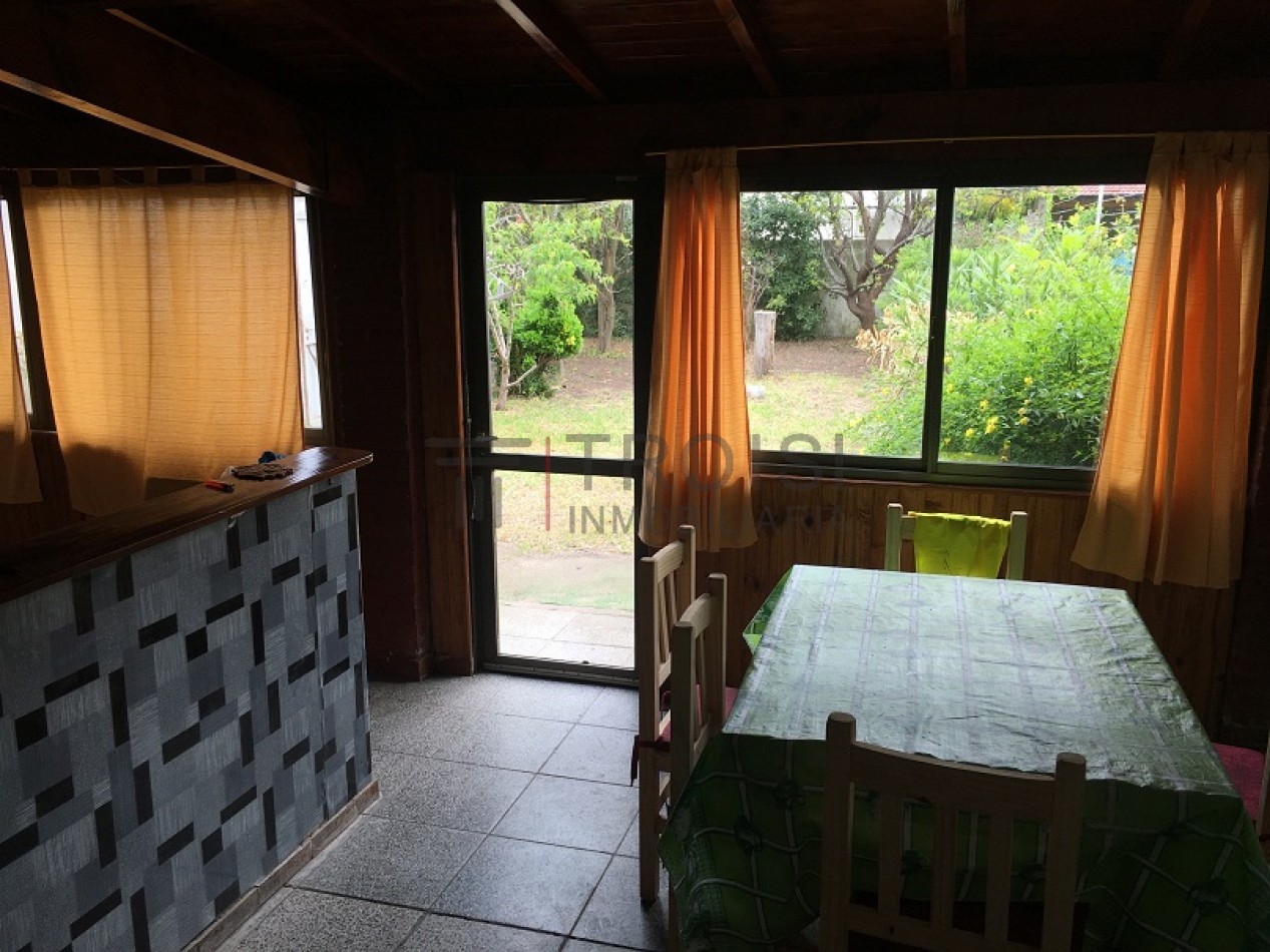 Monoambiente + Chalet 3 ambientes - Calle 30 e/ 5 y 6 - V37