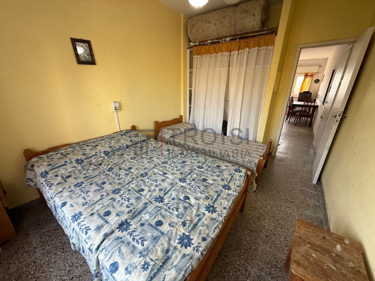 V8 - Depto. 2 ambientes - Calle 4 e/ 34 y 35