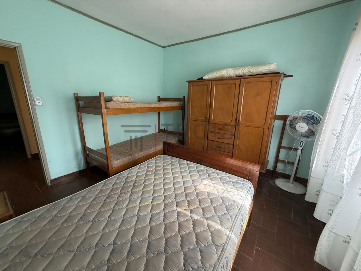 V24 - Chalet 3 dormitorios con Garage - Calle 34 e/ 4 y 5