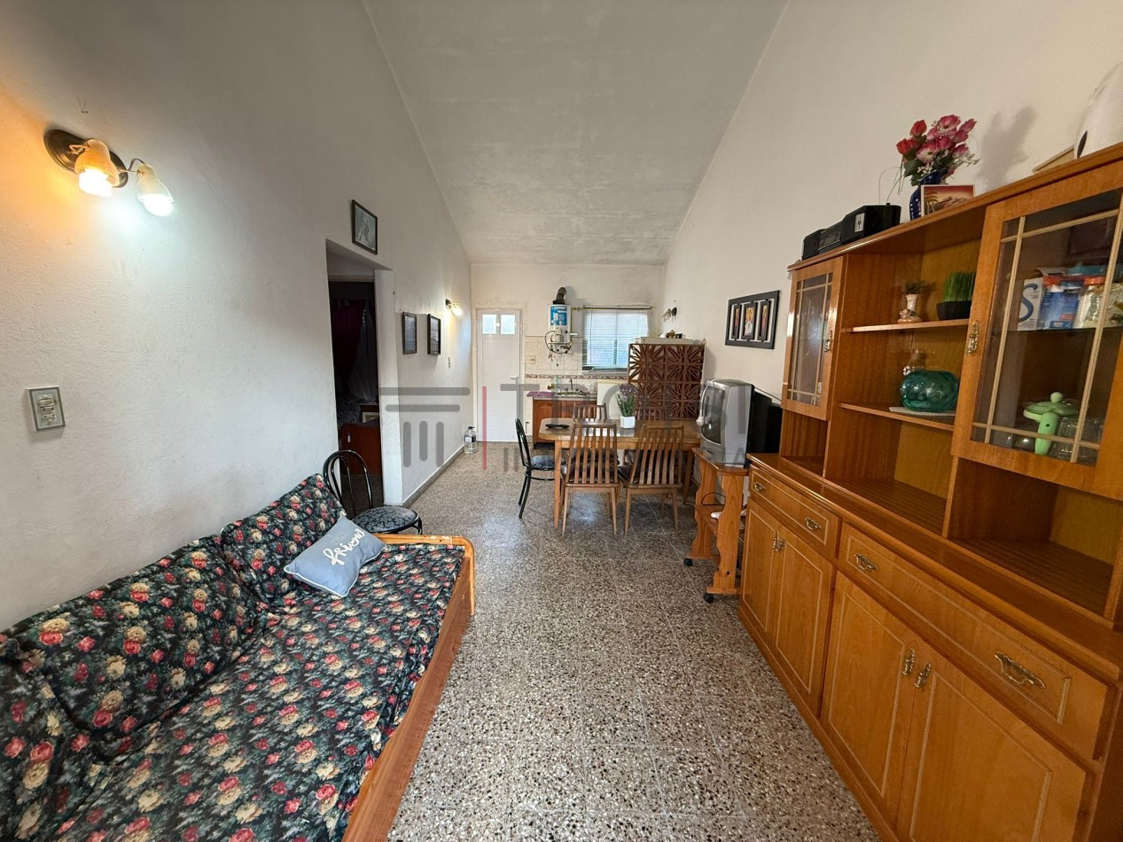 V42 - Chalet 3 ambientes - Calle 35 e/ 7 y 8