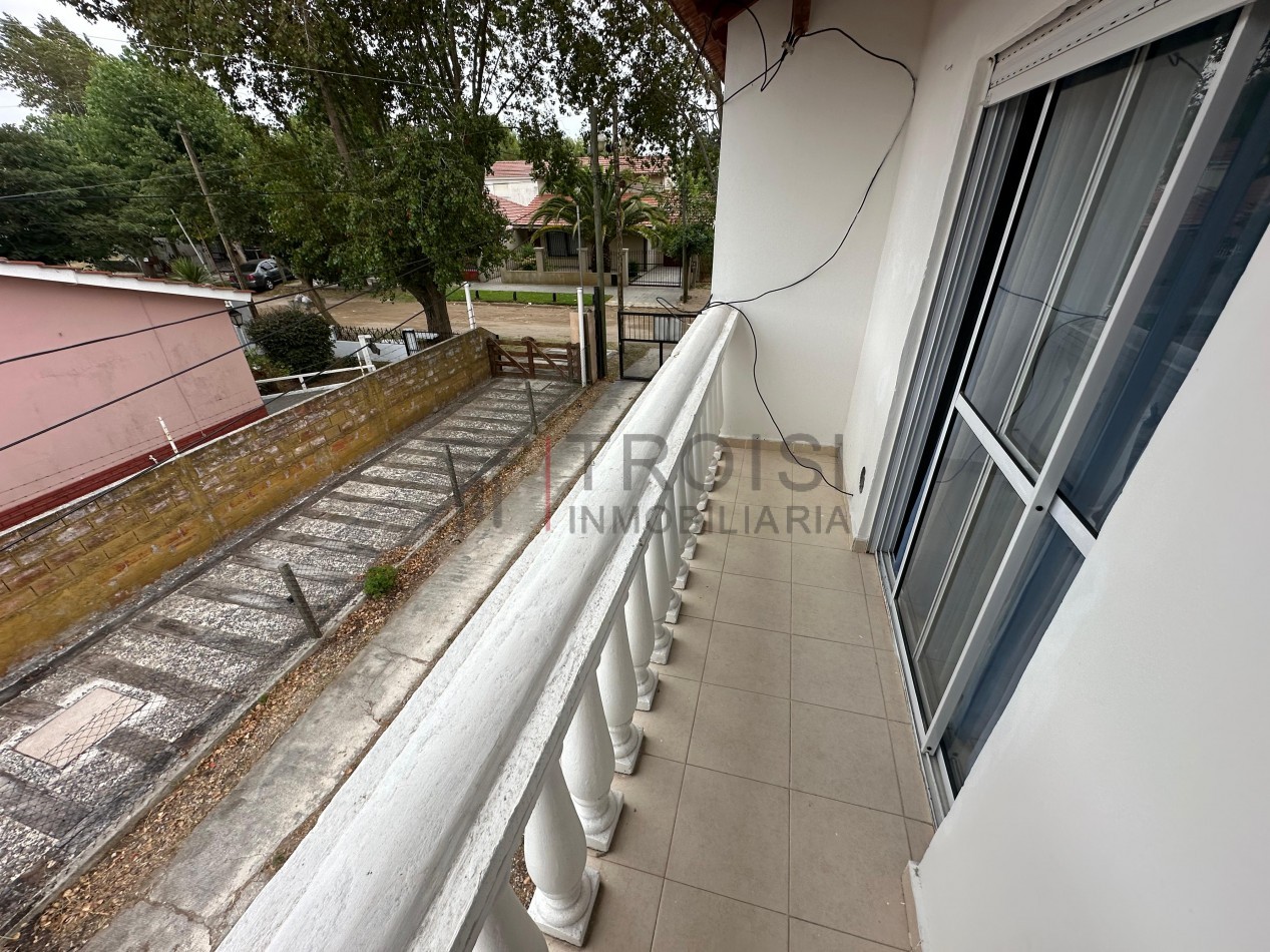 V3B - Duplex 3 ambientes - Calle 49 e/5 y 6