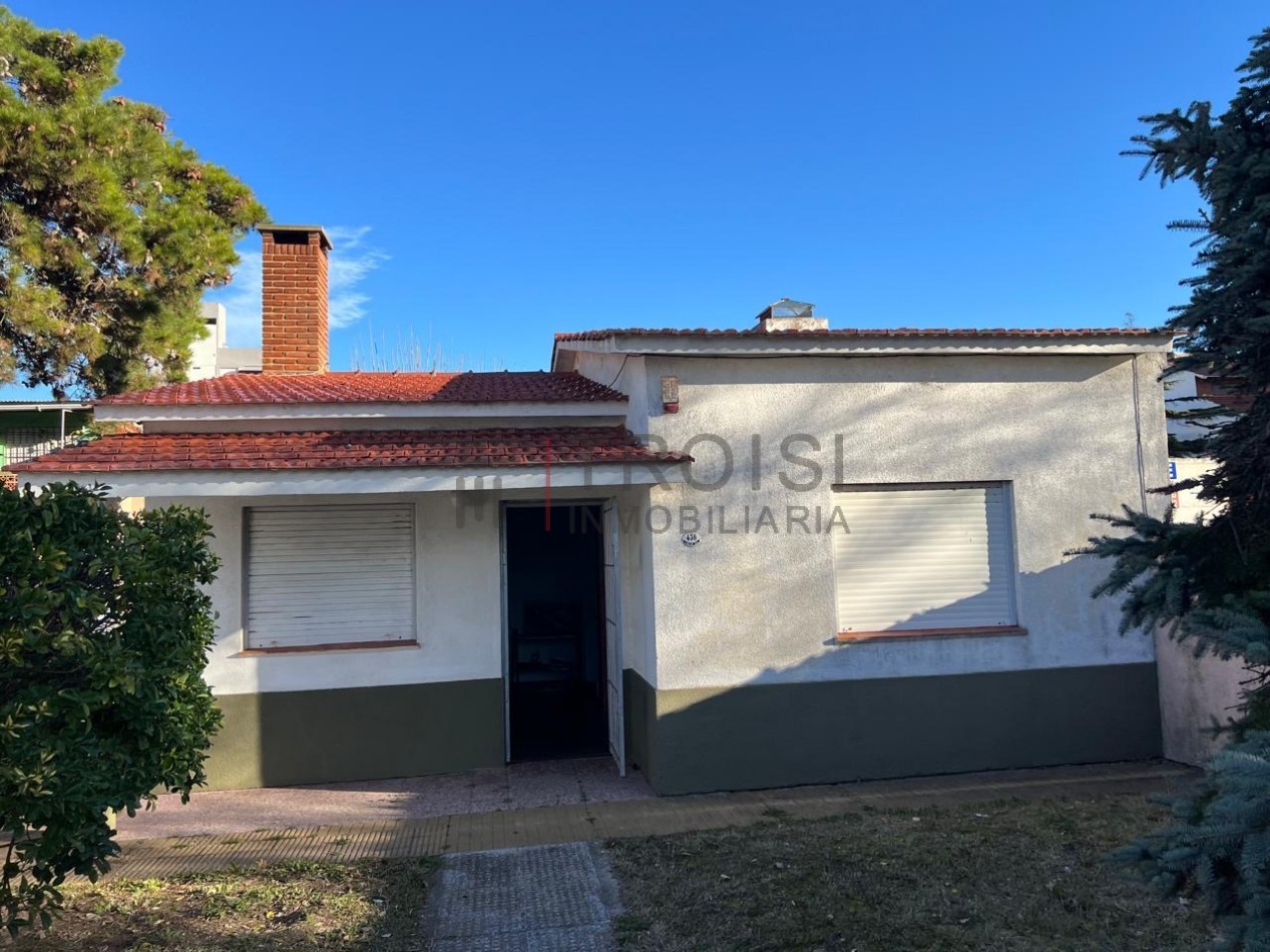 V24 - Chalet 3 dormitorios con Garage - Calle 34 e/ 4 y 5