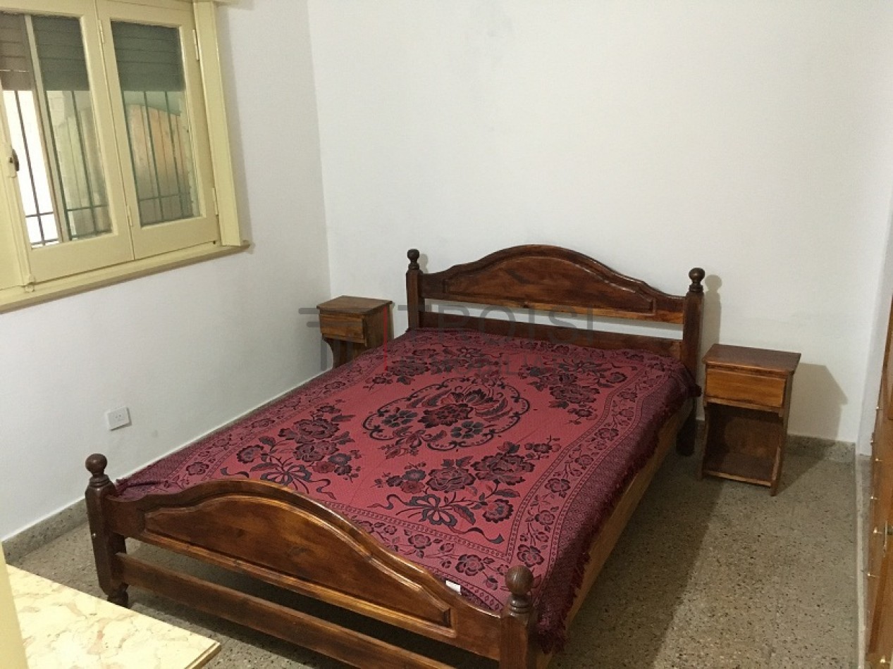 Chalet 3 ambientes + Monoambiente -  Calle 30 e/ 5 y 6 - V37