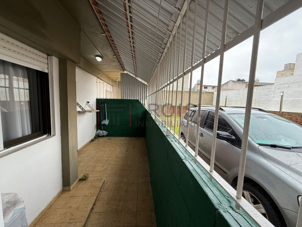 V39 - Depto. 2 ambientes - Calle 5 e/35 y 36