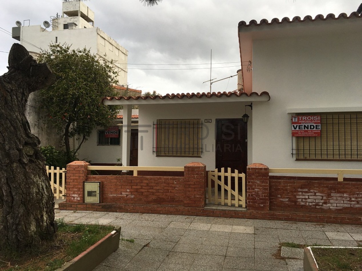 Chalet 3 ambientes + Monoambiente -  Calle 30 e/ 5 y 6 - V37