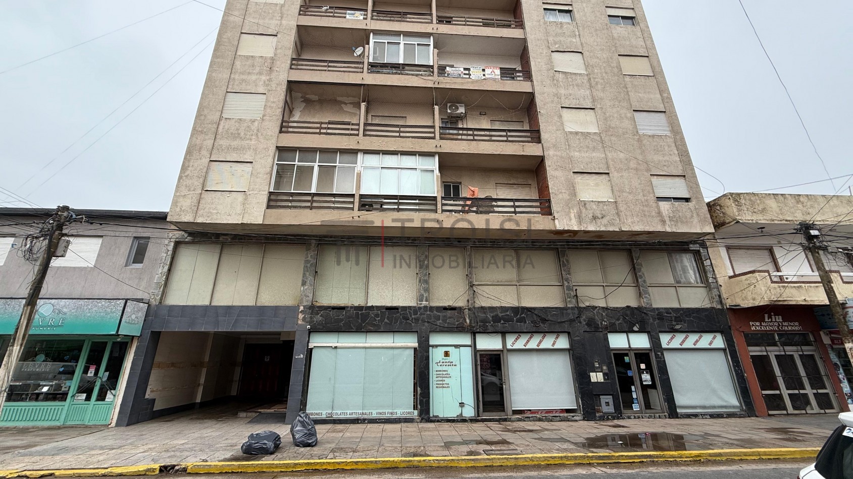 V31 - Depto. 2 ambientes - Calle 2 e/35 y 36