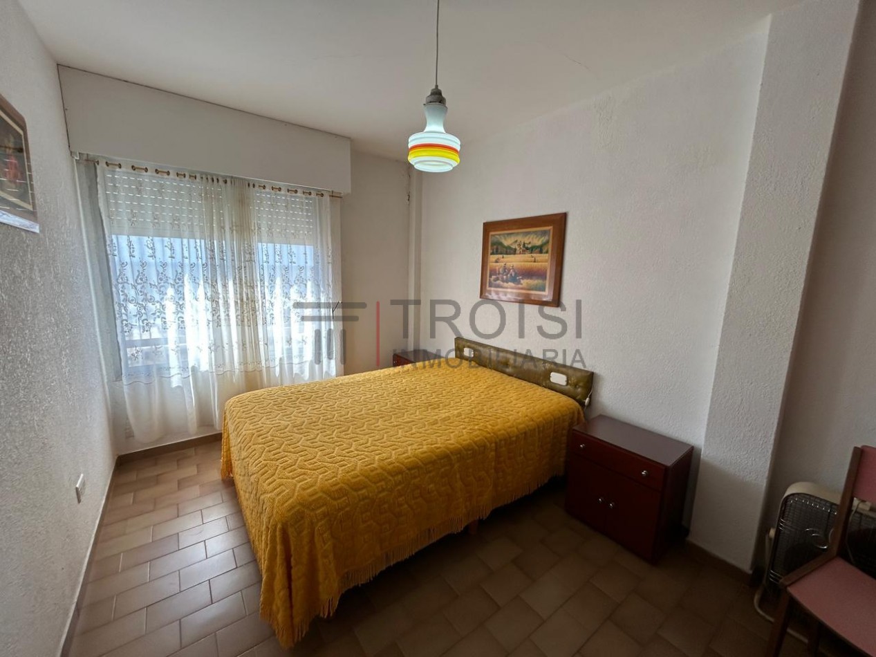 A28 - Depto 2 ambientes - Calle Kennedy casi esq. 27