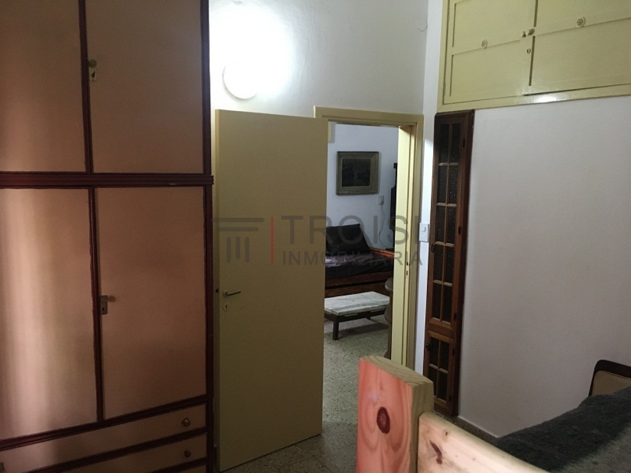 Monoambiente + Chalet 3 ambientes - Calle 30 e/ 5 y 6 - V37