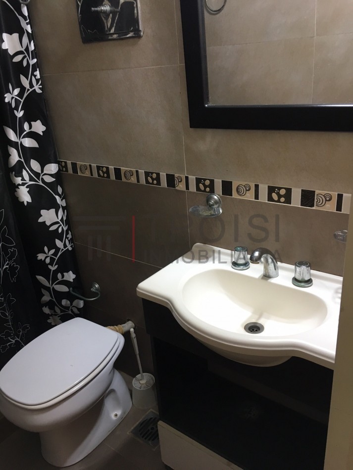 Duplex 4 ambientes - Calle Mendoza, Barrio Santa Teresita sobre el Monte - Mendoza 