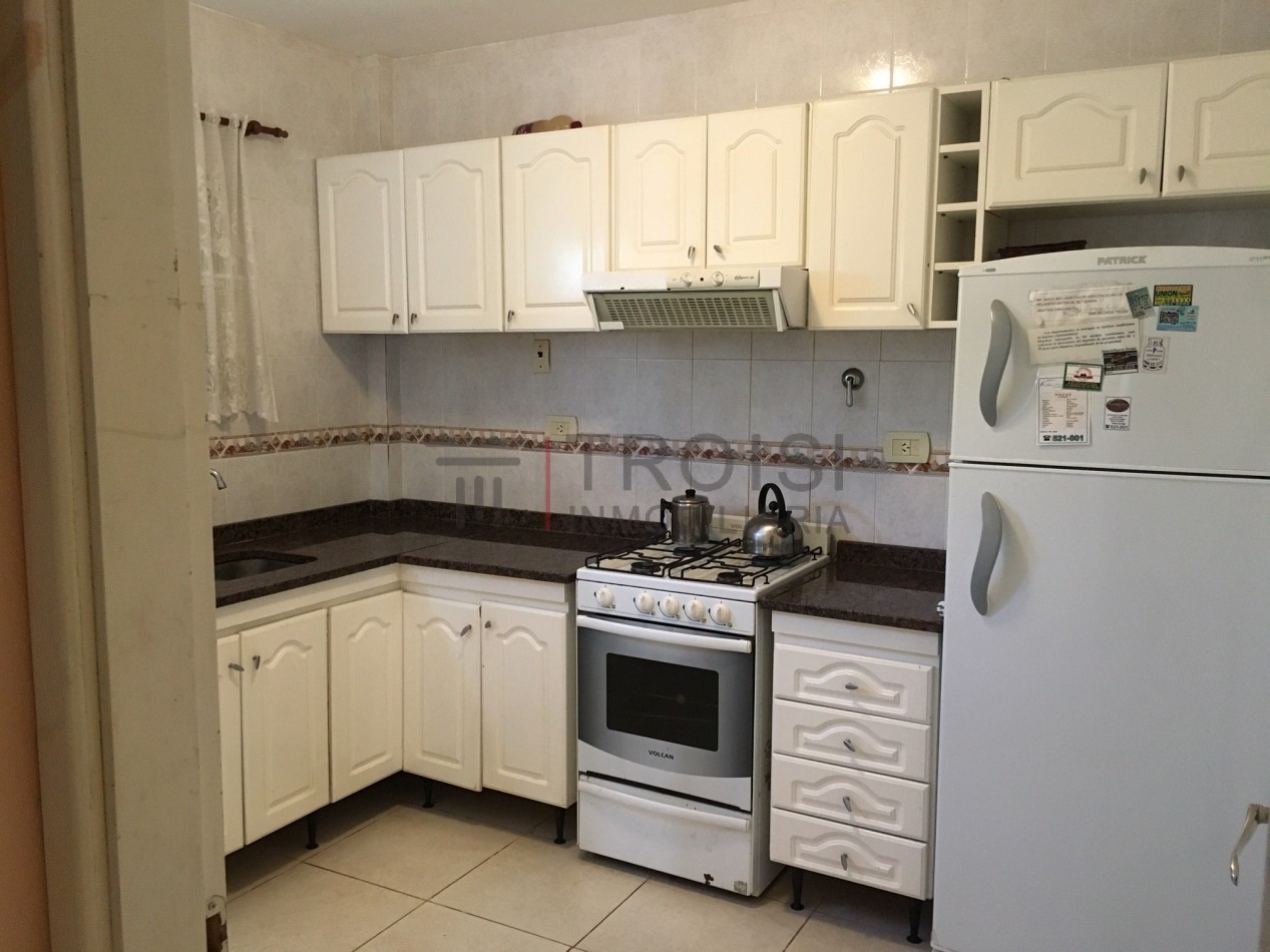 Duplex 4 ambientes - Calle Mendoza, Barrio Santa Teresita sobre el Monte - Mendoza 