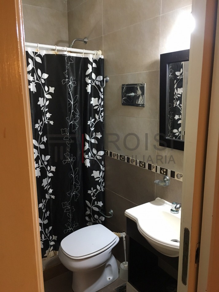 Duplex 4 ambientes - Calle Mendoza, Barrio Santa Teresita sobre el Monte - Mendoza 