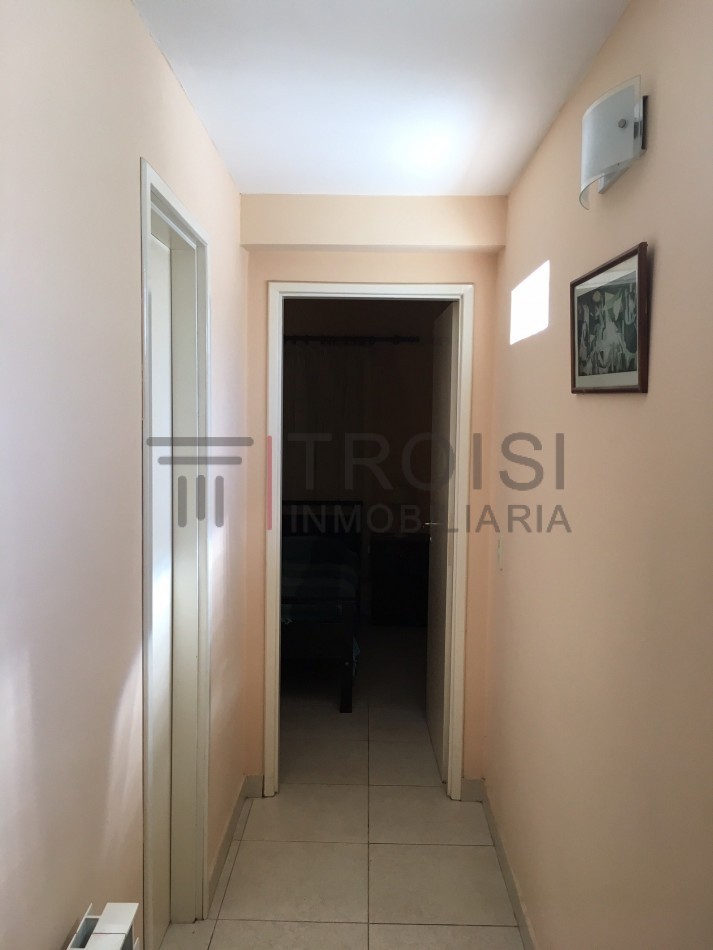 Duplex 4 ambientes - Calle Mendoza, Barrio Santa Teresita sobre el Monte - Mendoza 