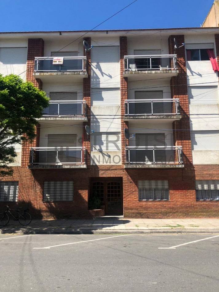 365 - Depto. 2 ambientes a 100 mts del mar - Calle 36 e/2 y 3
