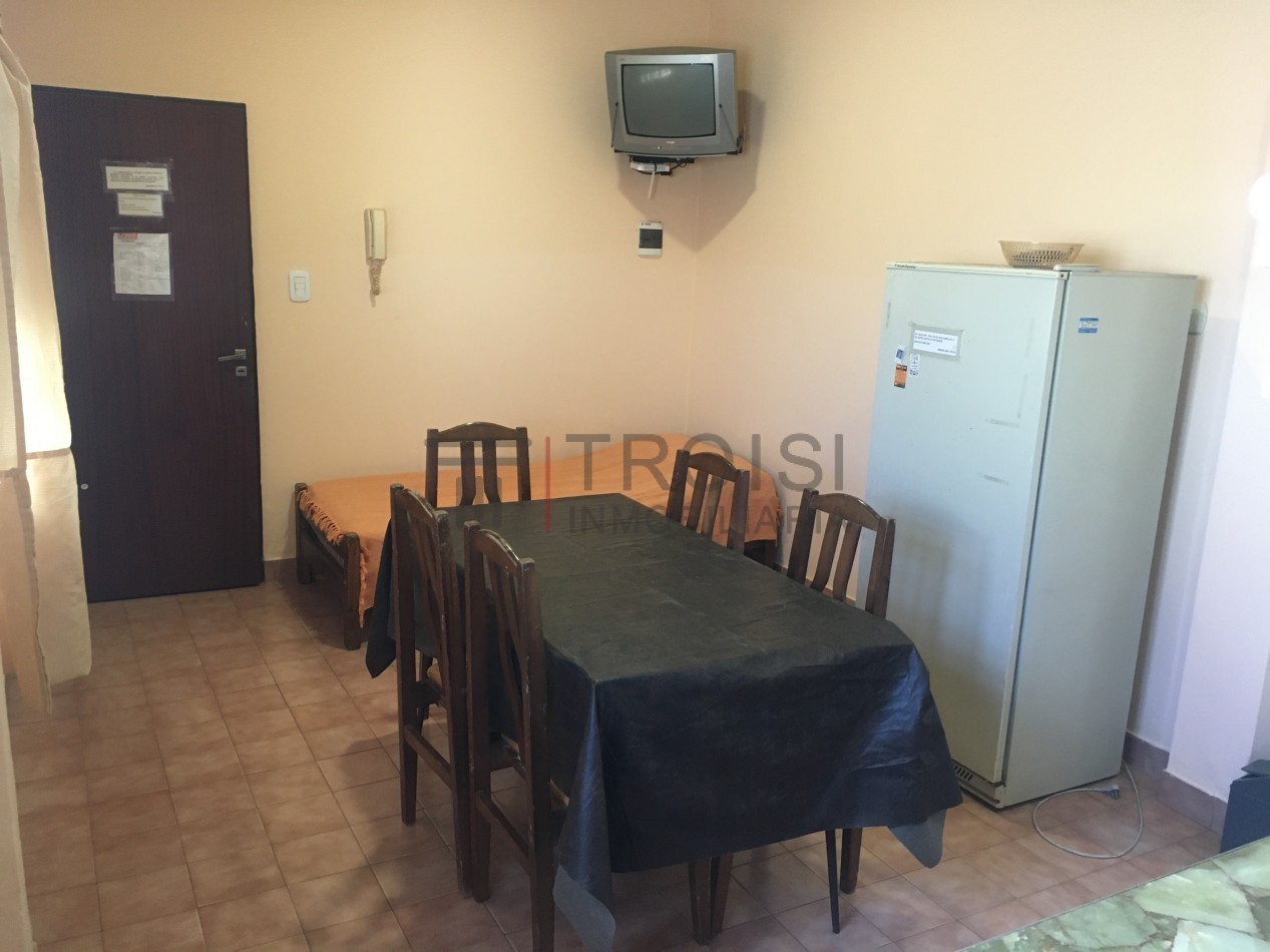 415 - Depto. 2 Amb - Av. 41 e/6 y 7 