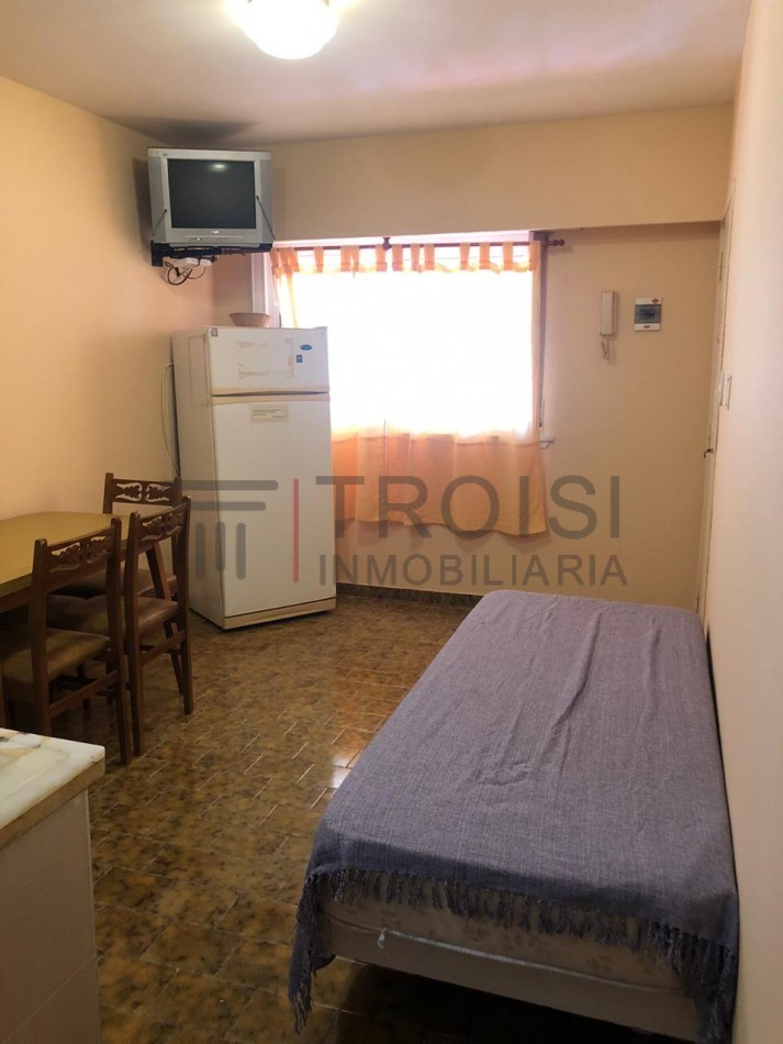 416 - Depto. 2 Amb - Av. 41 e/6 y 7 