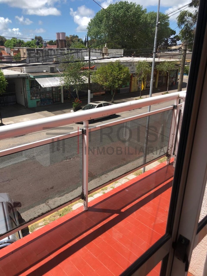 416 - Depto. 2 Amb - Av. 41 e/6 y 7 