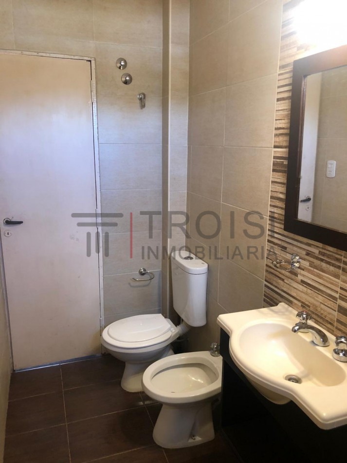 418 - Depto. 2 Amb - Av. 41 e/6 y 7 