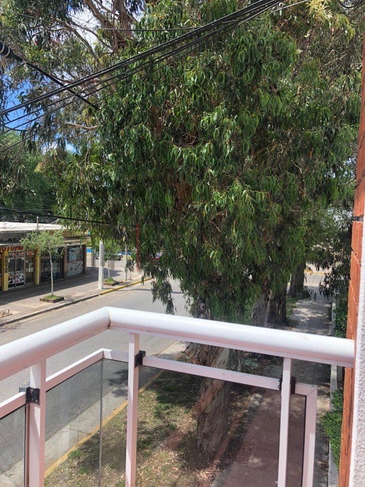 418 - Depto. 2 Amb - Av. 41 e/6 y 7 