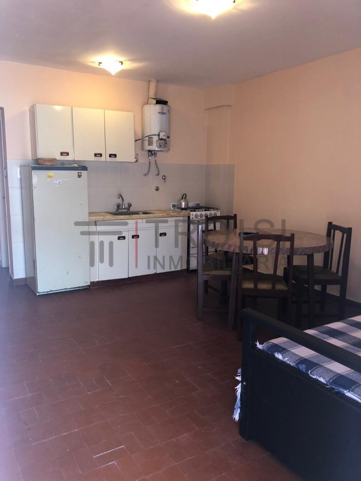 418 - Depto. 2 Amb - Av. 41 e/6 y 7 