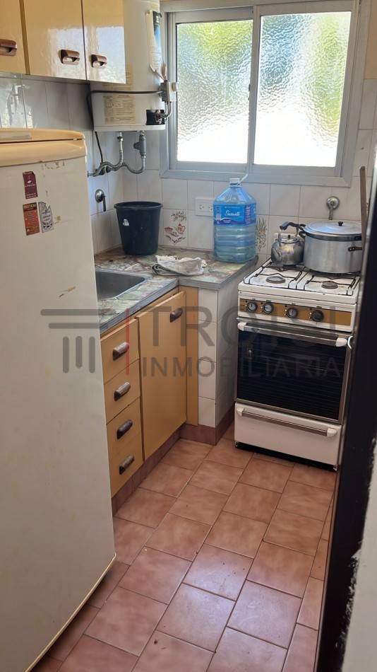 4111 - Depto. 2 Amb - Av. 41 e/6 y 7 