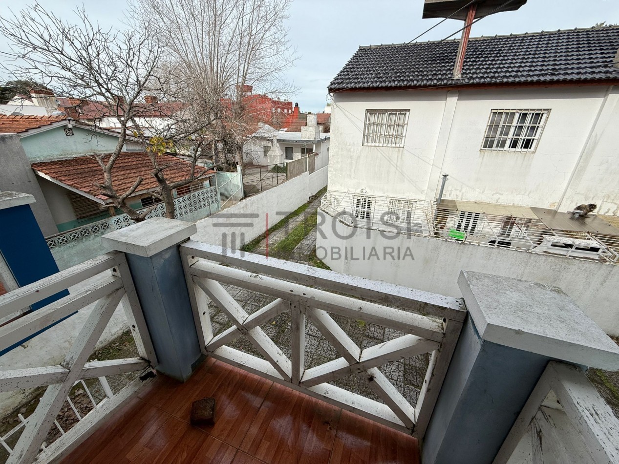 V77 - Duplex 3 ambientes - Calle 47 e/3 y 4