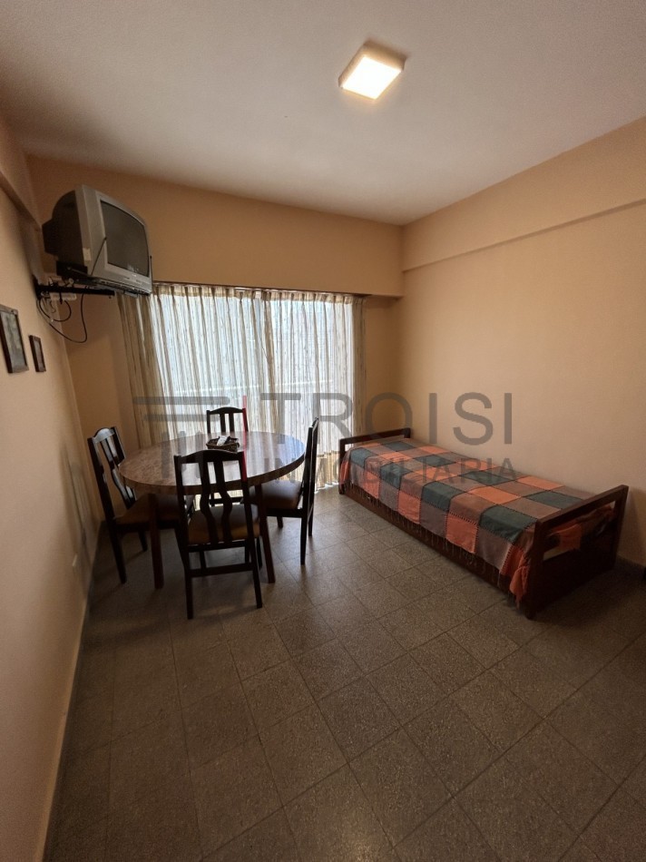 361 - Depto. 2 ambientes a 100 mts del mar - Calle 36 e/2 y 3