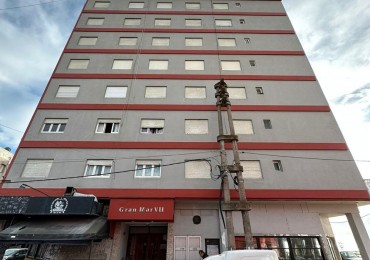 Depto. 1 ambiente - Calle 33 e/2 y Av. Costanera - V7