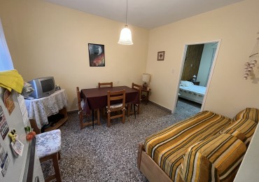Depto. 2 ambientes - Calle 33 N°225 -V71