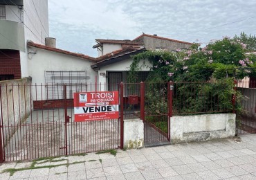 2 Departamentos + Chalet 3 ambientes - Calle 5 e/30 y 31 - V54