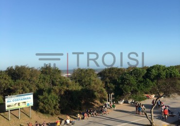 Depto. 2 ambientes - Costanera e/ 35 y 36 - V48
