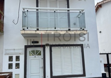 Duplex de 3 ambientes - Calle 64 e/1 y 2 - 642